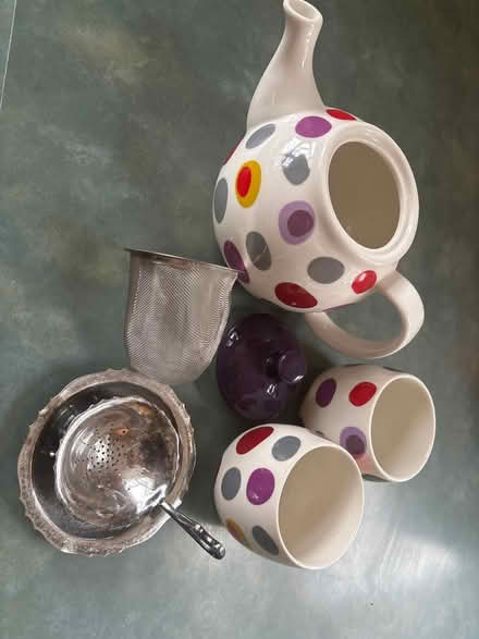 Photo of free Tea pot set (Simbury ct) #1