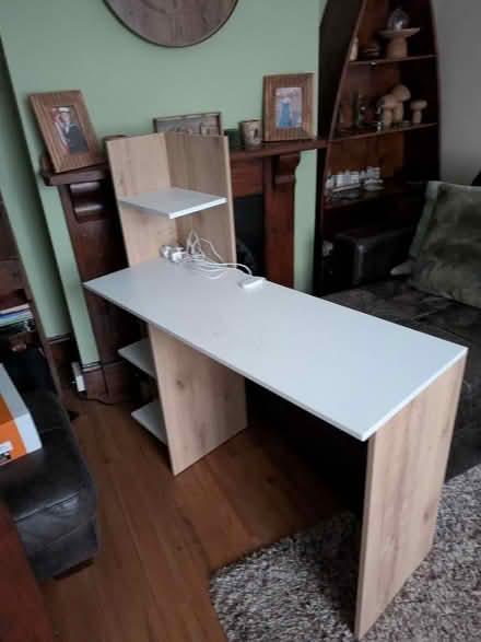 Photo of free Light oak/white effect desk (Portsmouth PO1) #1