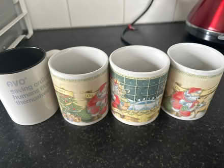 Photo of free 4 mugs (N14 4TP oakwood) #1