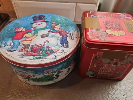 Photo of free Old cake tin and biscuit tin (Putney SW15) #1