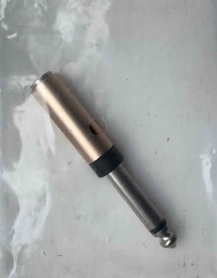 Photo of free 1/4-inch (6.35 mm) audio jack plug (Burnage, M19) #1