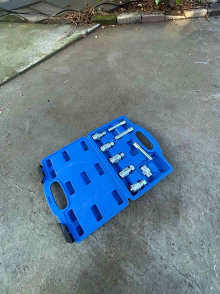 Photo of free motorcycle flywheel puller kit (Professorville) #1