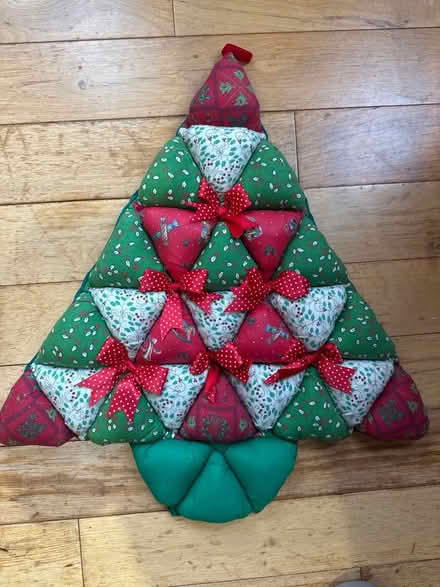 Photo of free Quilted decorative Christmas tree (Hitchin (South)) #1