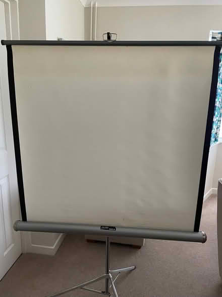 Photo of free Screen for slide projector (Hildenborough TN11) #2