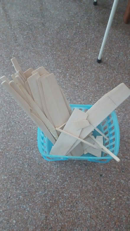 Photo of free balsa wood glider plane parts (potong pasir MRT) #1