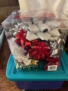 Photo of free wrapping paper & bows & ribbons (Waters Landing) #1