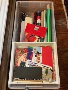 Photo of free wrapping paper & bows & ribbons (Waters Landing) #2