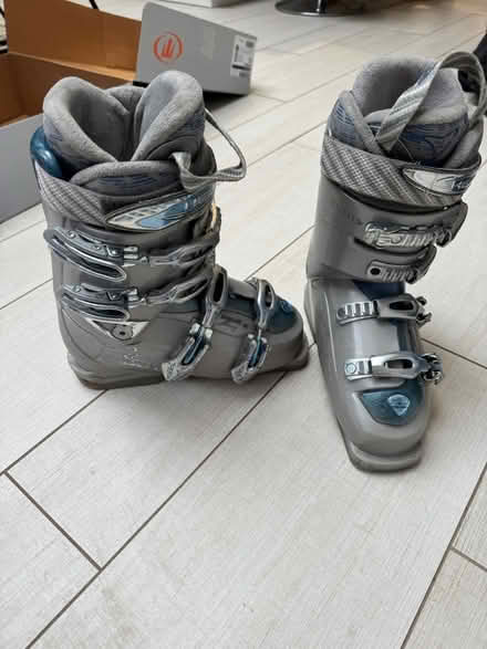 Photo of free Ski boots, ladies, size 4 (Leatherhead) #2