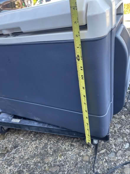 Photo of free Electric cooler (Castro Valley, Grove & Foothil) #3