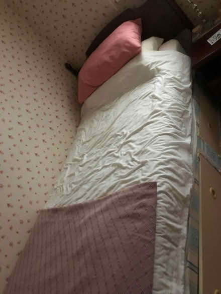 Photo of free Single divan bed (RG40) #3