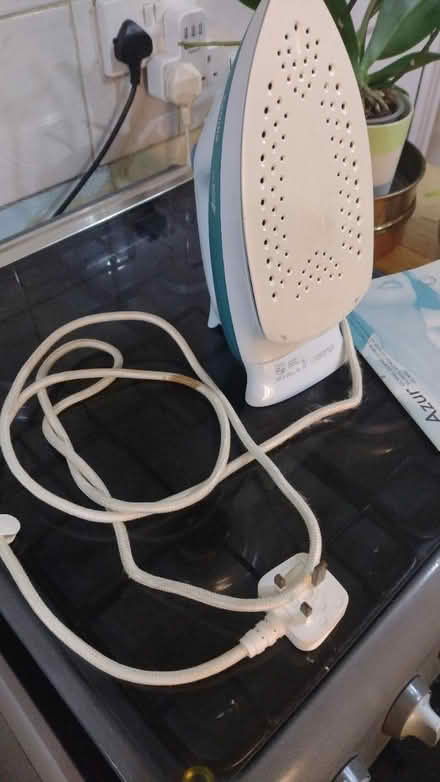 Photo of free Steam Iron (Havant PO9) #3