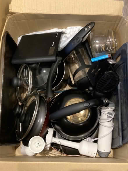 Photo of free Assortment of kitchen stuff (SE19) #1