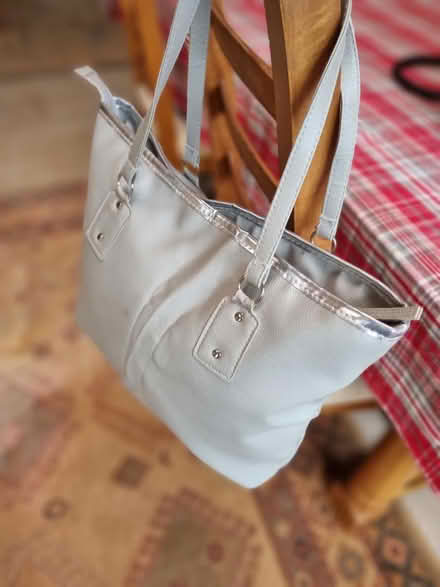 Photo of free Good size handbag (Abingdon OX14) #1