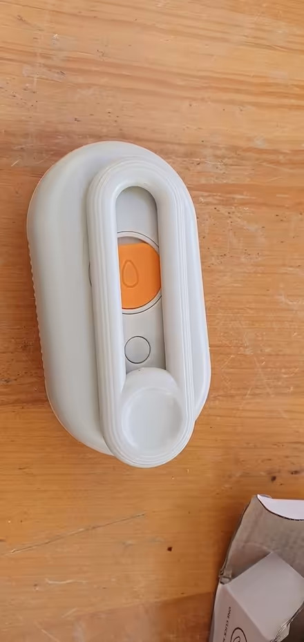 Photo of free cat/ dog massage brush (Hengistbury Head BH6) #2
