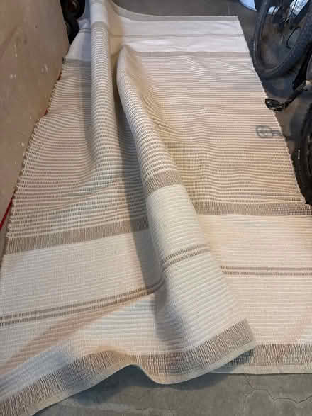 Photo of free 7’ x 10’ Wool carpet (Cupertino) #2