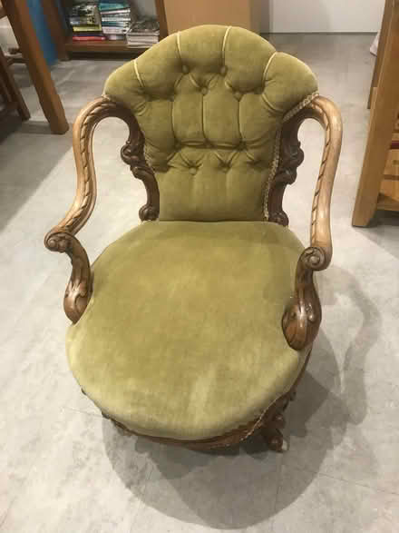 Photo of free Ladies Boudoir Chair (Ruyton-XI-Towns SY4) #1
