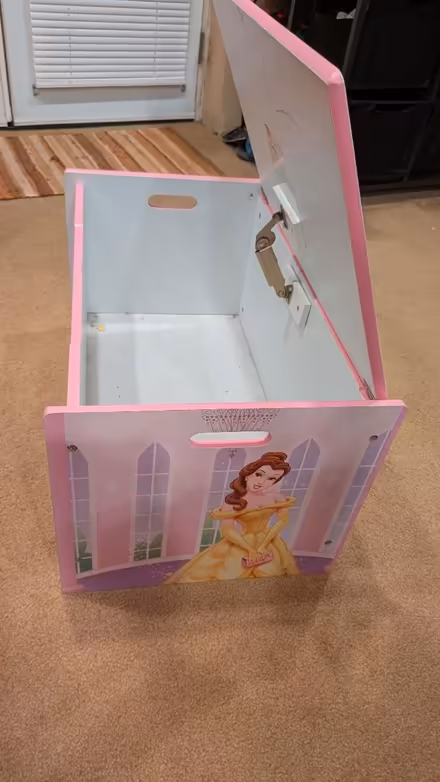 Photo of free Disney Princess Toy box (Upper Marlboro, MD (Marlton)) #4
