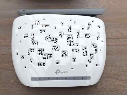 Photo of free WiFi Router (Theale RG7) #1