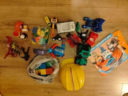 Photo of free Small bundle of kids toys (Approx age 3-5yrs) (Cowley OX4) #1