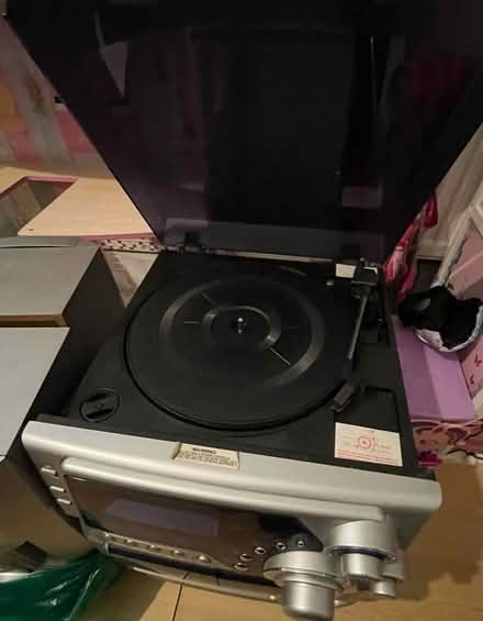 Photo of free Goodmans Hifi with fault (Ashburton SE25) #2