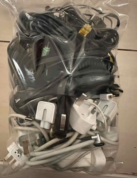 Photo of free Box with all sorts of cables (Guildford GU2) #3