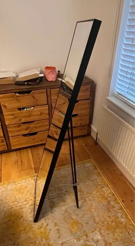Photo of free Long mirror (Walthamstow E17) #3