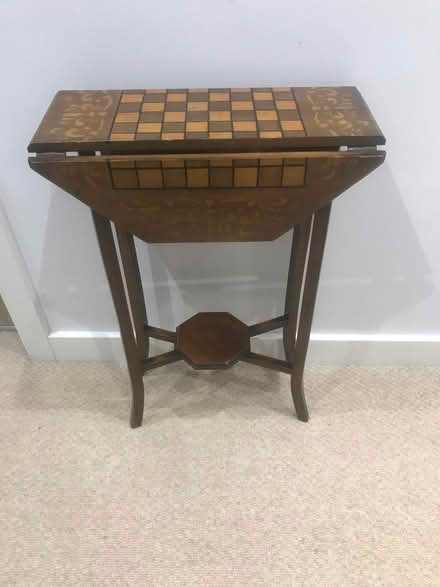 Photo of free Folding Leaf Chess Table (Ruyton-XI-Towns SY4) #2