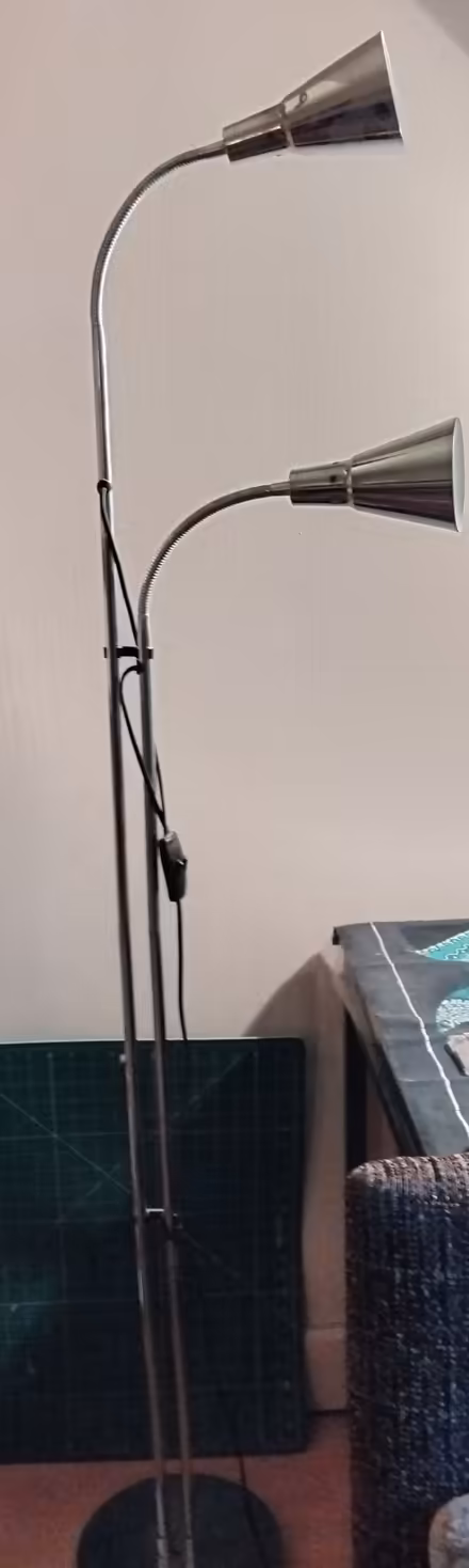 Photo of free Floor lamp not working (islington N1) #1