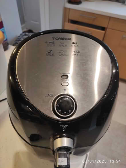 Photo of free Air Fryer. (Chesham HP5) #1