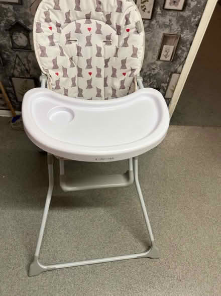 Photo of free Baby high chair (DE24) #4