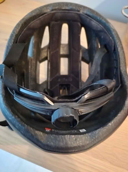 Photo of free Cycle Helmet (Farington PR25) #2