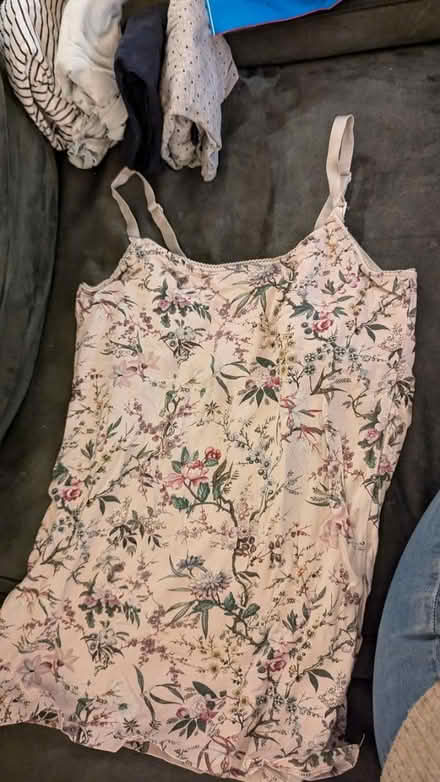 Photo of free 5 maternity vests (King George's Park: SW18 4) #1