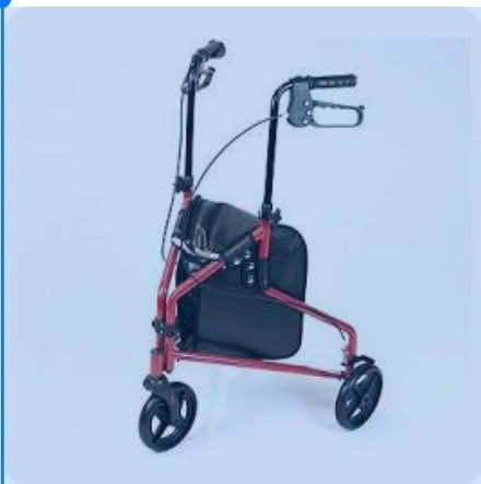 Photo of Mobility walker with wheels and bag (Allithwaite LA11) #1