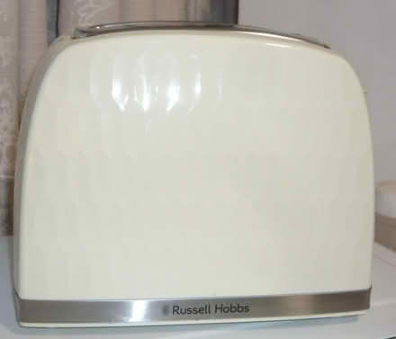 Photo of free 2 slice toaster - russel hobbs (Hoohill FY3) #1