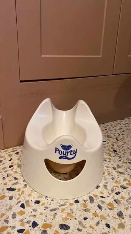 Photo of free Pourty potty (S17 Dore) #1