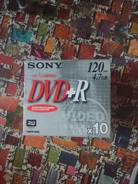 Photo of free New blank DVD+R discs (Nr South Norwood Lakes SE19) #1