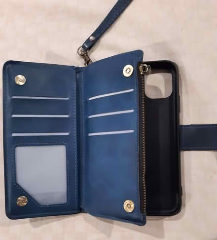 Photo of free iPhone 11 case/purse (Great Mole Wood SG14) #3