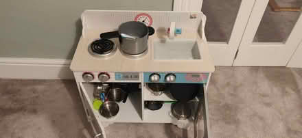 Photo of free Childrens play cooker set (Chorlton M21) #2