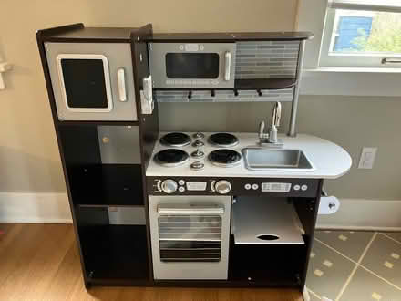 Photo of free Play kitchen (West woodland) #1