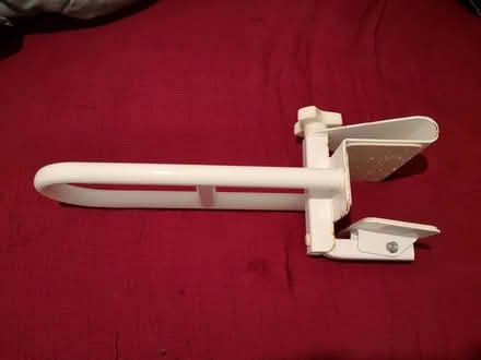 Photo of free Bathtub aid (Colliers Wood SW19) #2