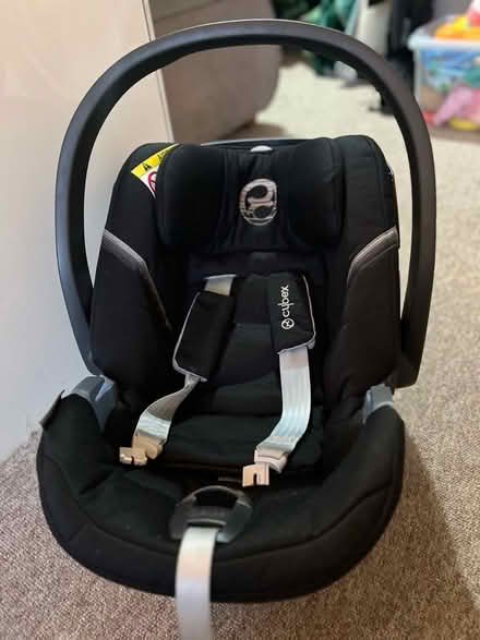 Photo of free Baby Car Seat 0-13 months (Cheltenham GL50) #2