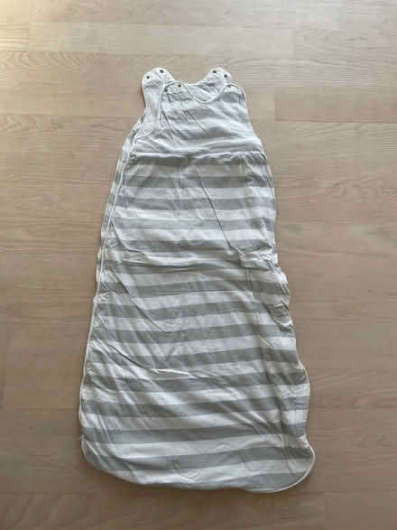 Photo of free Sleeping bag 3-6 years /130 cm (SW8 Battersea) #1