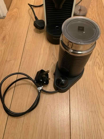 Photo of free Nespresso Pod coffee machine (DA3) #2