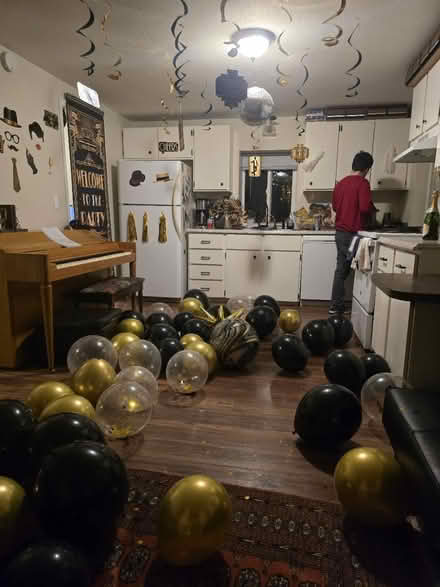 Photo of free Great Gatsby Party Supplies (NE Portland) #1