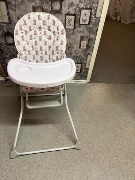 Photo of free Baby high chair (DE24) #1