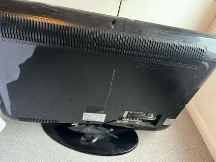 Photo of free Samsung TV (Leyton E15) #3