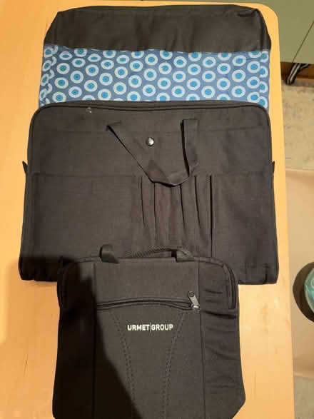 Photo of free Laptop and tablet covers (EN2) #1