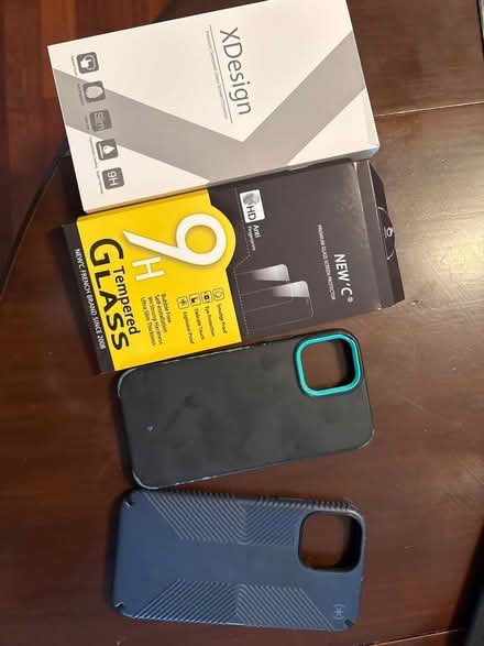 Photo of free iPhone 13 cases & screen protectors (Metro Center) #1
