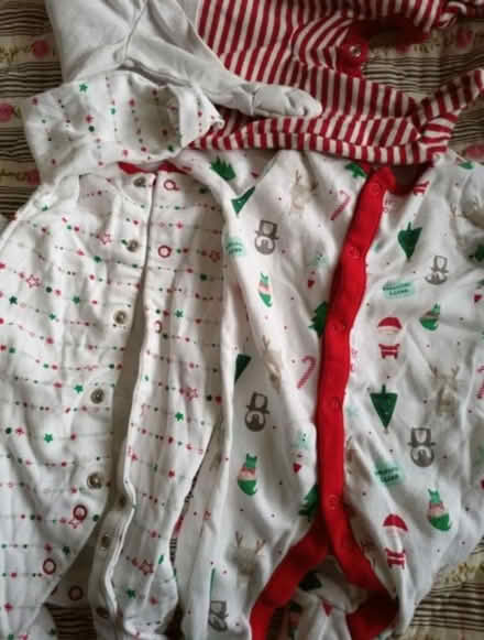 Photo of free Baby girl clothes 0-1 month [1] (Allerton L18) #3
