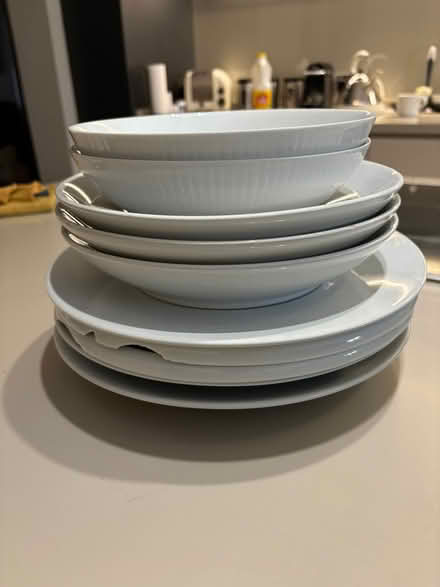 Photo of free White crockery (Chipping Barnet EN5) #1